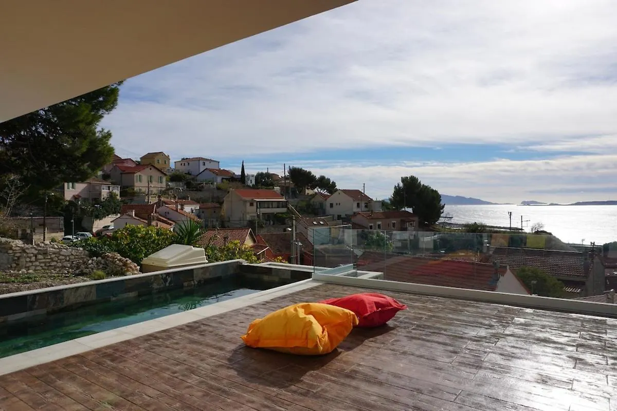 L Imprenable Villa Marsilya