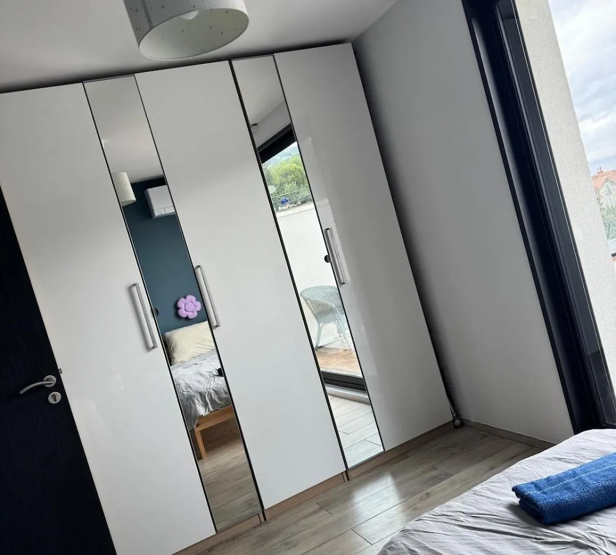 L Imprenable Vila Marselha Villa